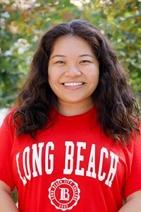 Headshot of Laura Zhang