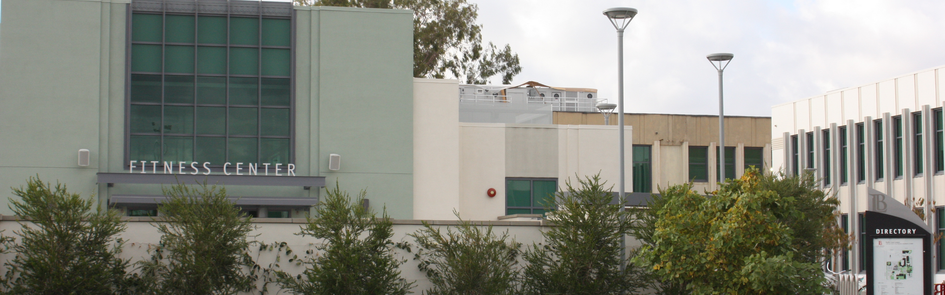 The outside of the LBCC Fitness Center.