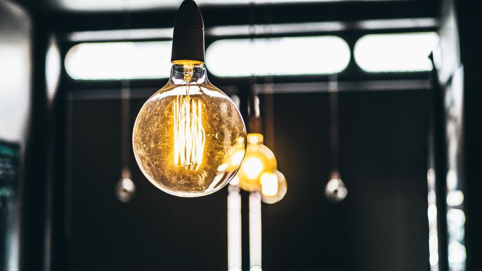 A picture of light bulbs