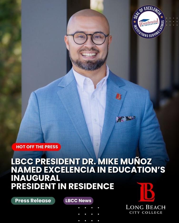 Dr. Muñoz 's headshot