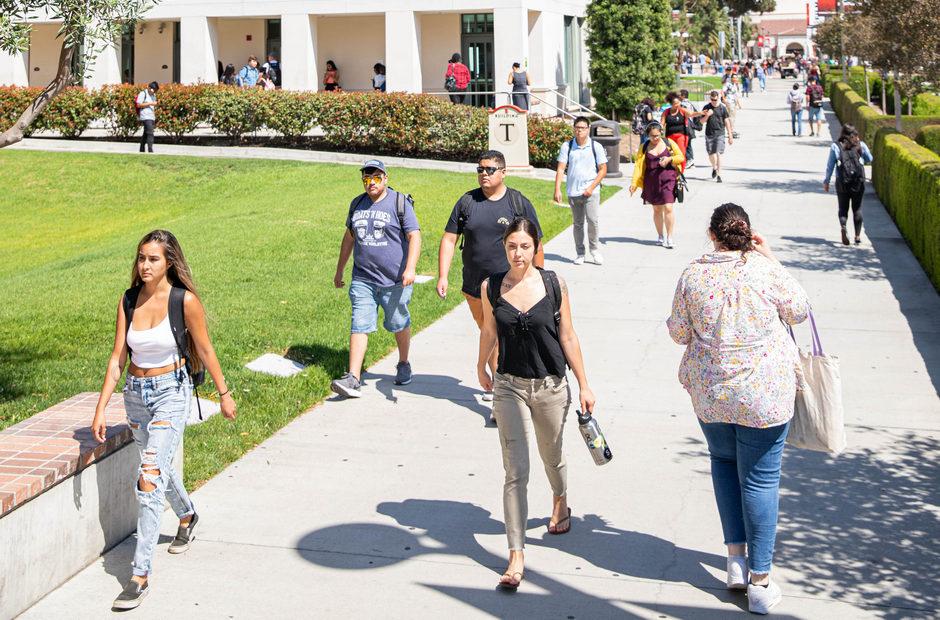 LBCC students on campus