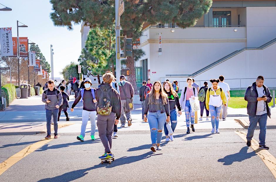 LBCC students walking on campus