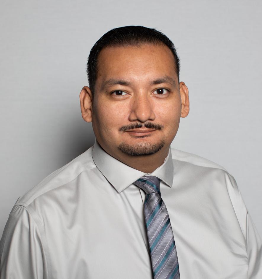 A photo of Alex Hernandez