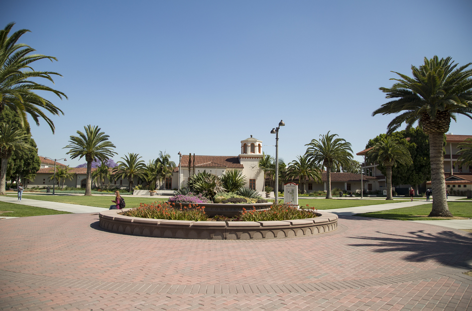 The concourse of the A Building.